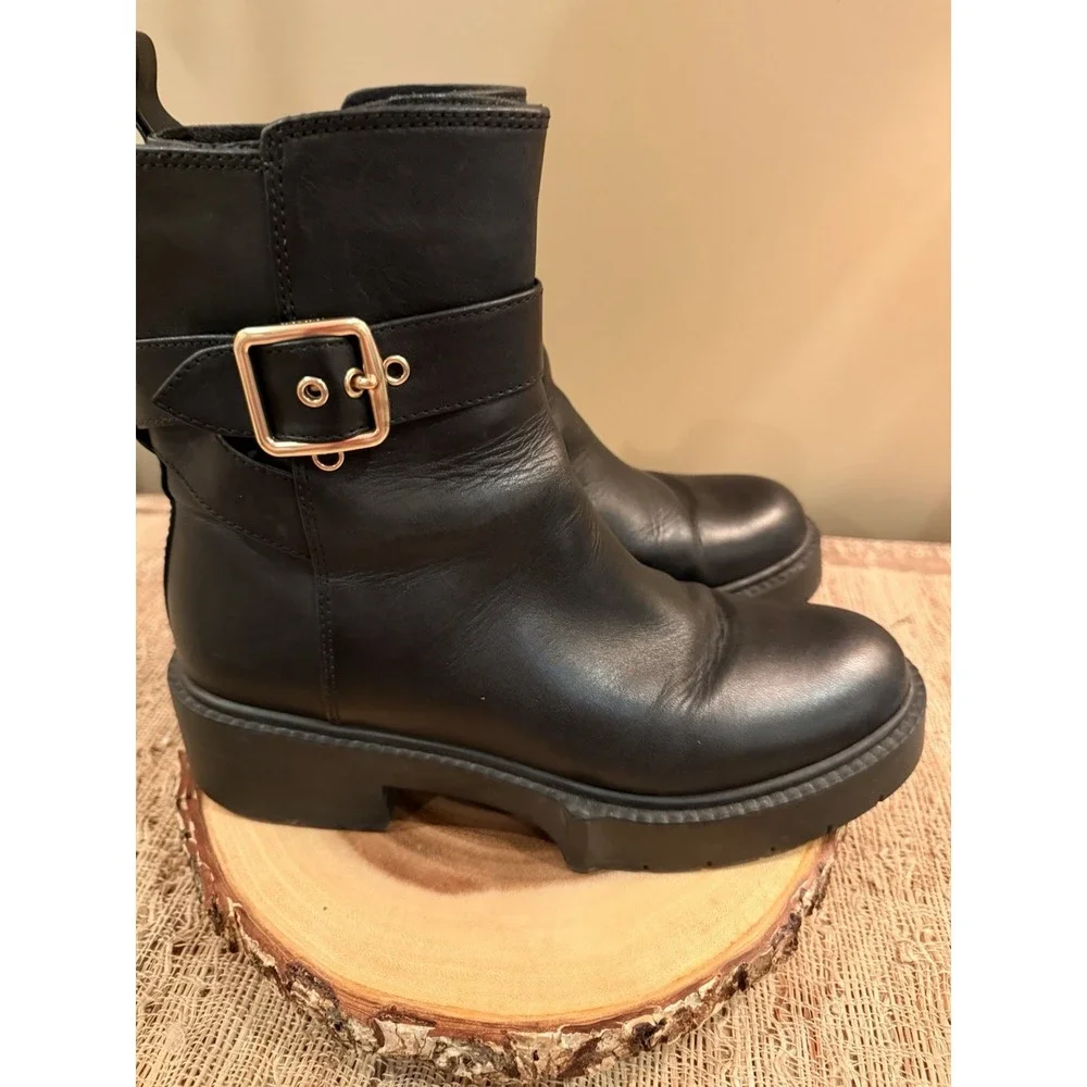 Coach‎ Lacey Black Leather Lug-Sole Zip Up Ankle Buckle Boots Black Sz-8